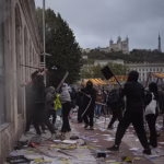 France’s weekend of looting — a preview of the marauding that will follow a grid-down, economic, or cyber collapse